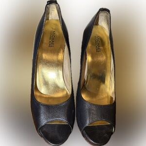 Michael Kors Miami Open Toe Pump Size 11M